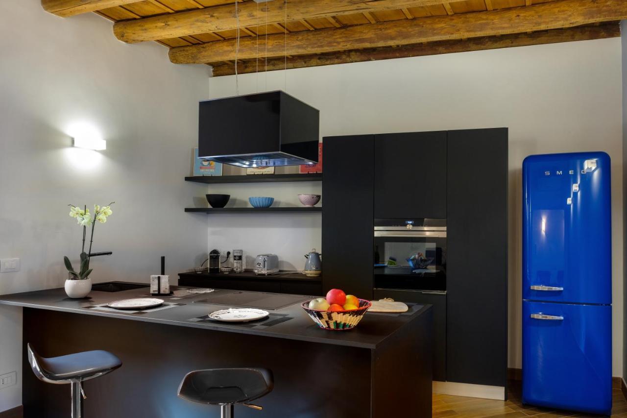La Terrazza In Centro Apartment เวโรนา ภายนอก รูปภาพ