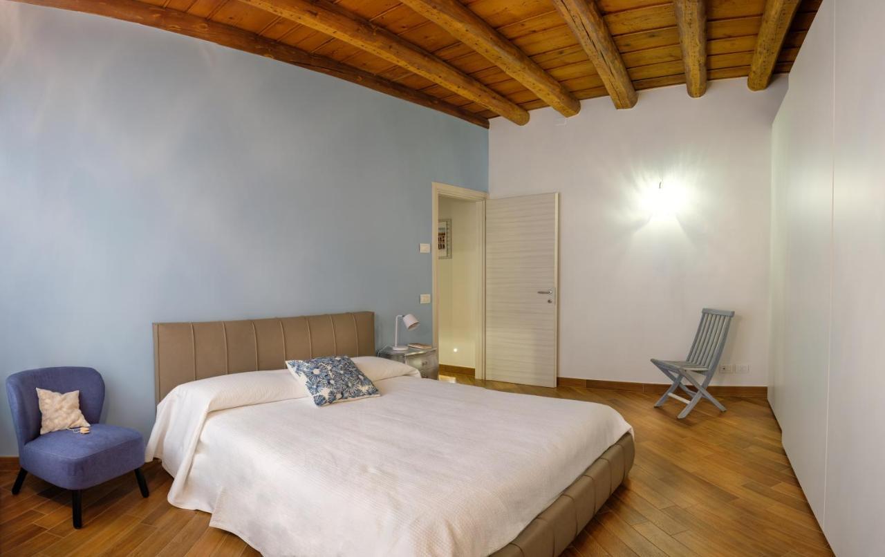 La Terrazza In Centro Apartment เวโรนา ภายนอก รูปภาพ